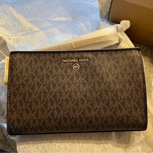 NWT Michael Kors acorn Valerie crossbody purse